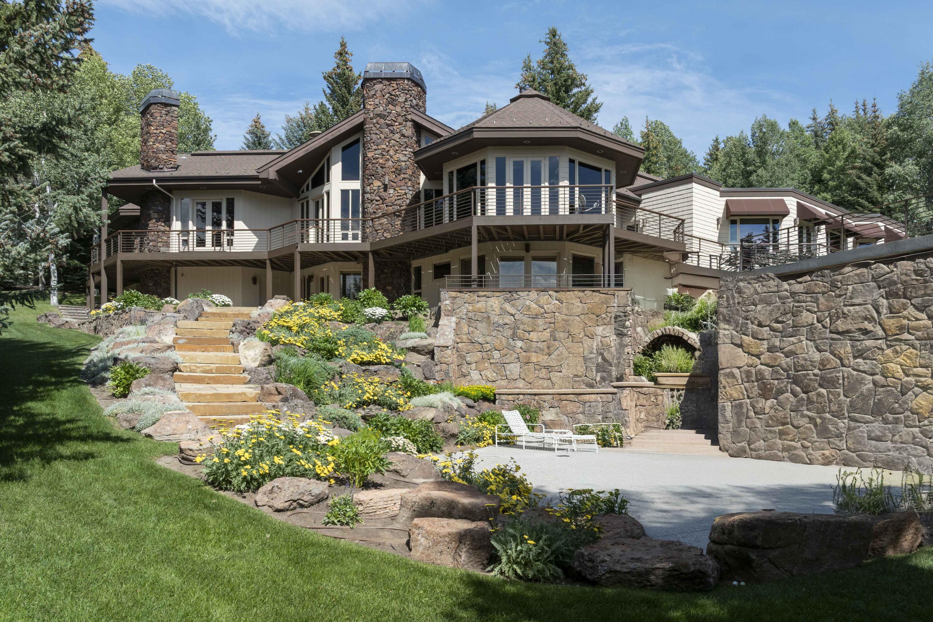 Expansive Outdoor Living