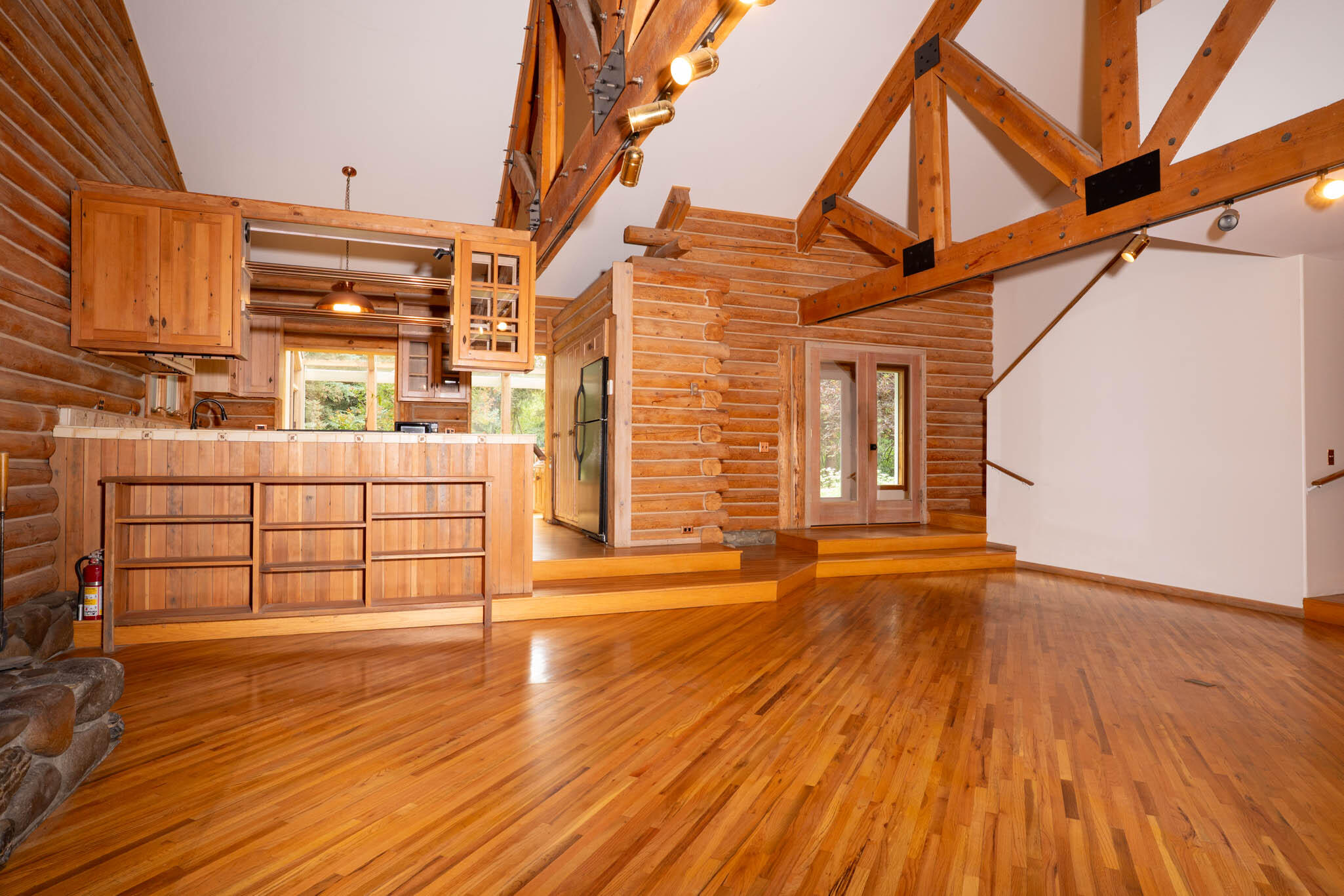 Living Area Back to Entrance