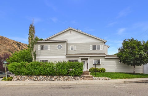 Photo of 115 W Carbonate St, Hailey, ID 83333 (MLS # 26-334896)