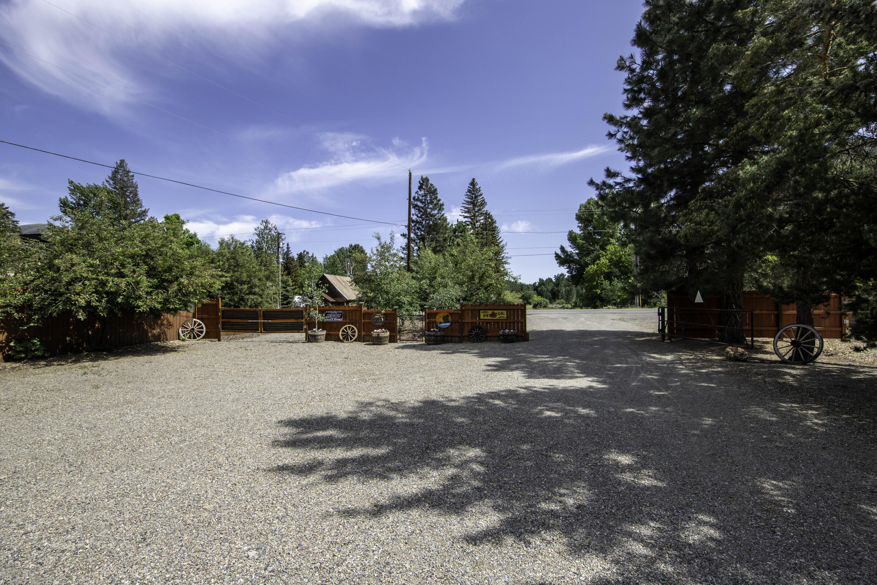 407 & 413 W Bullion St, Hailey, Idaho image 14