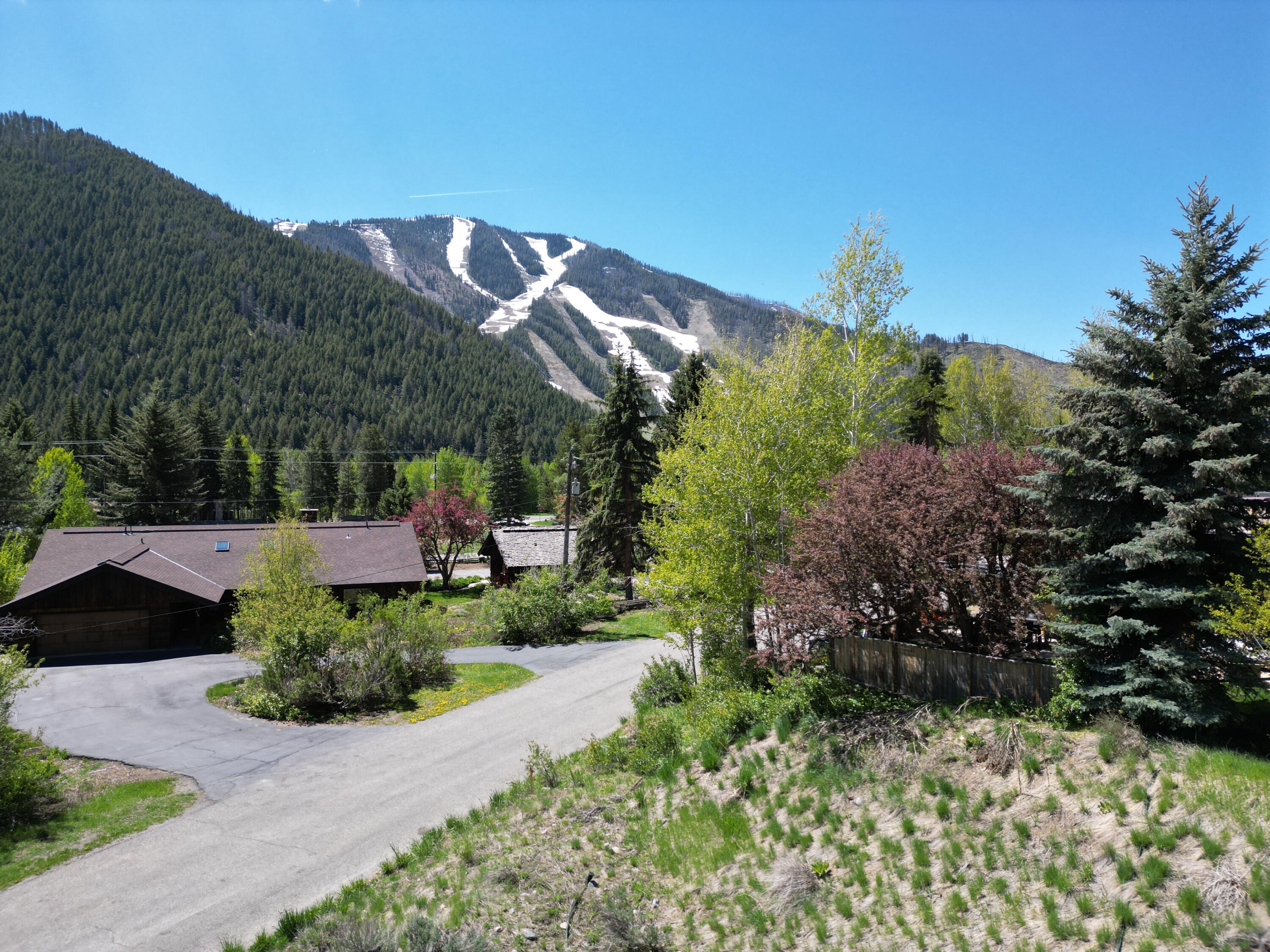 Views from 2nd Floor looking Baldy