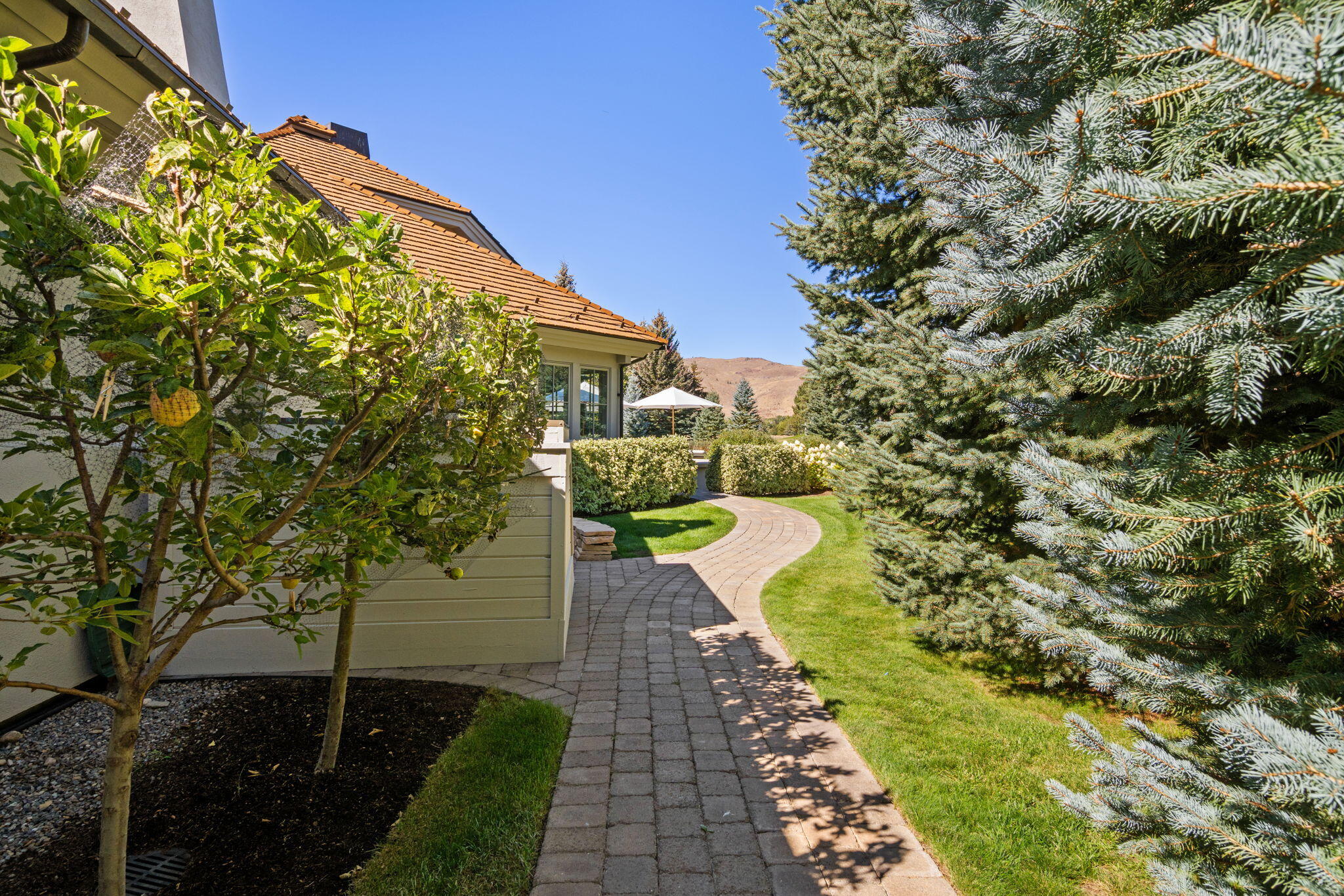 Hailey, Idaho 83333, United States, 3 Bedrooms Bedrooms, ,4 BathroomsBathrooms,Residential,Active,220936