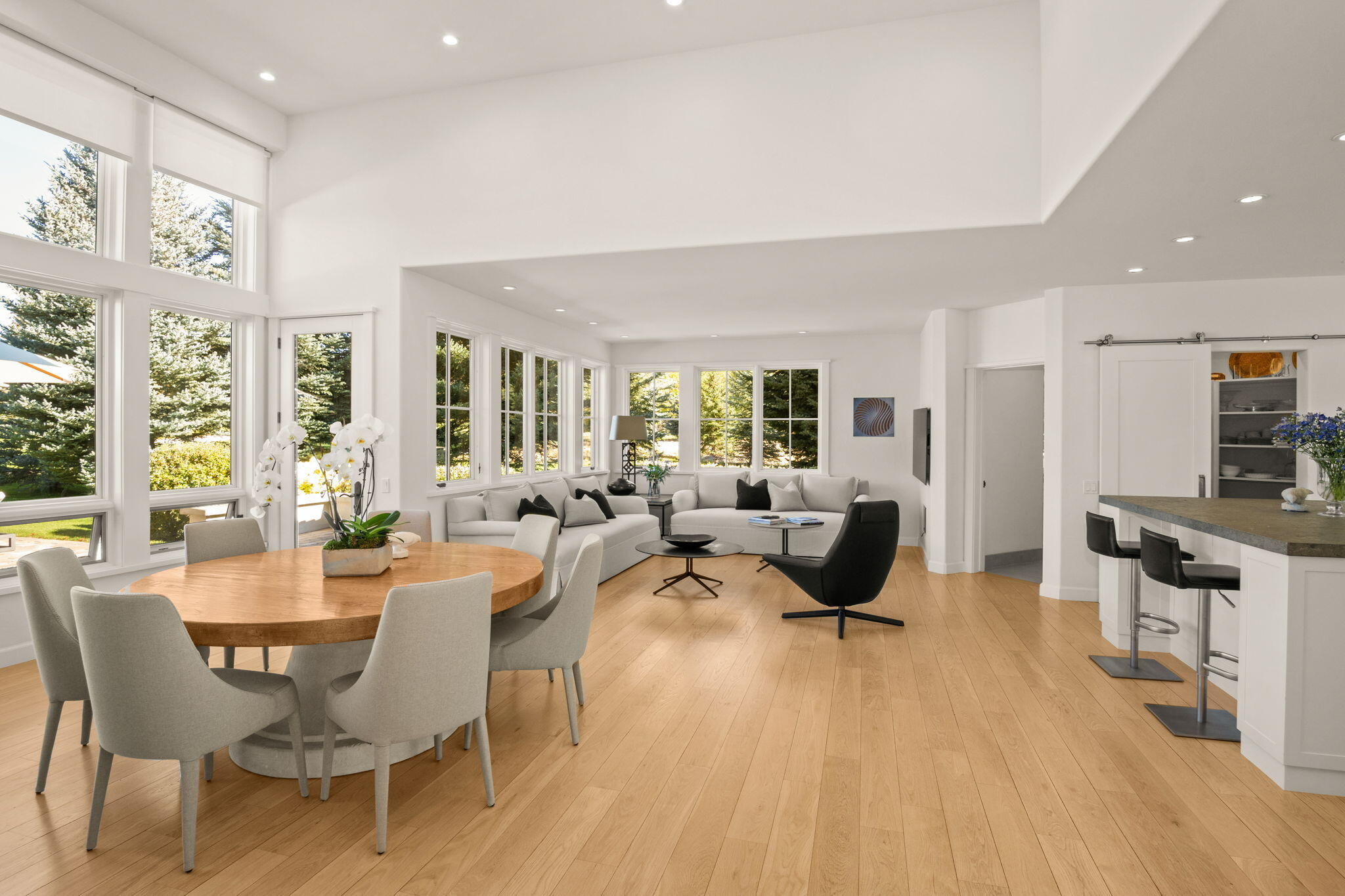 Hailey, Idaho 83333, United States, 3 Bedrooms Bedrooms, ,4 BathroomsBathrooms,Residential,Active,220936