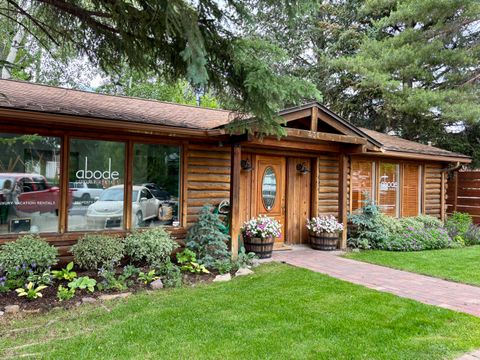 Photo of 431 N Walnut Ave, Ketchum, ID 83340 (MLS # 26-334070)