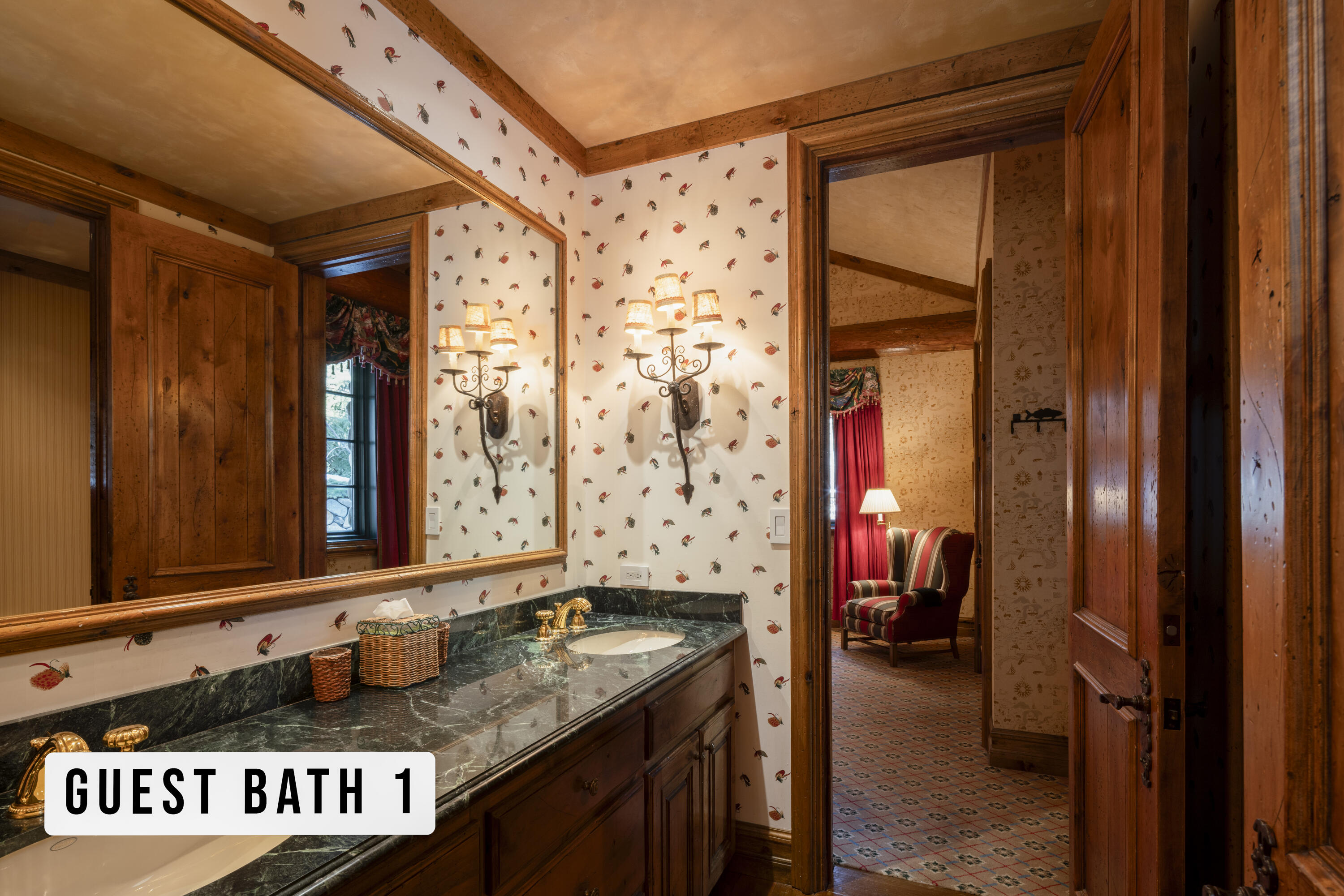 Guest 1 Bath
