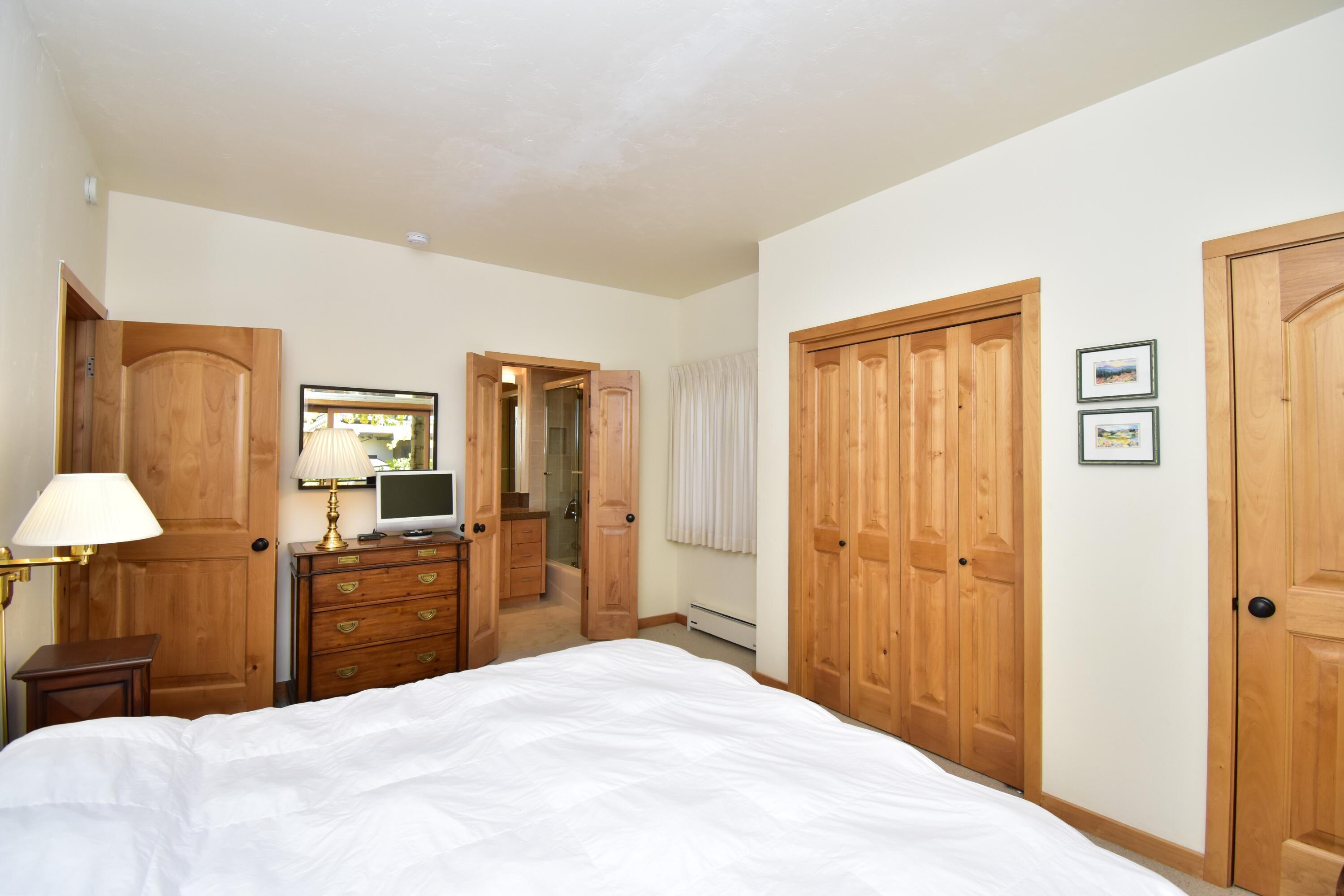 Sun Valley, Idaho 83353, United States, 5 Bedrooms Bedrooms, ,5 BathroomsBathrooms,Residential,Active,242677