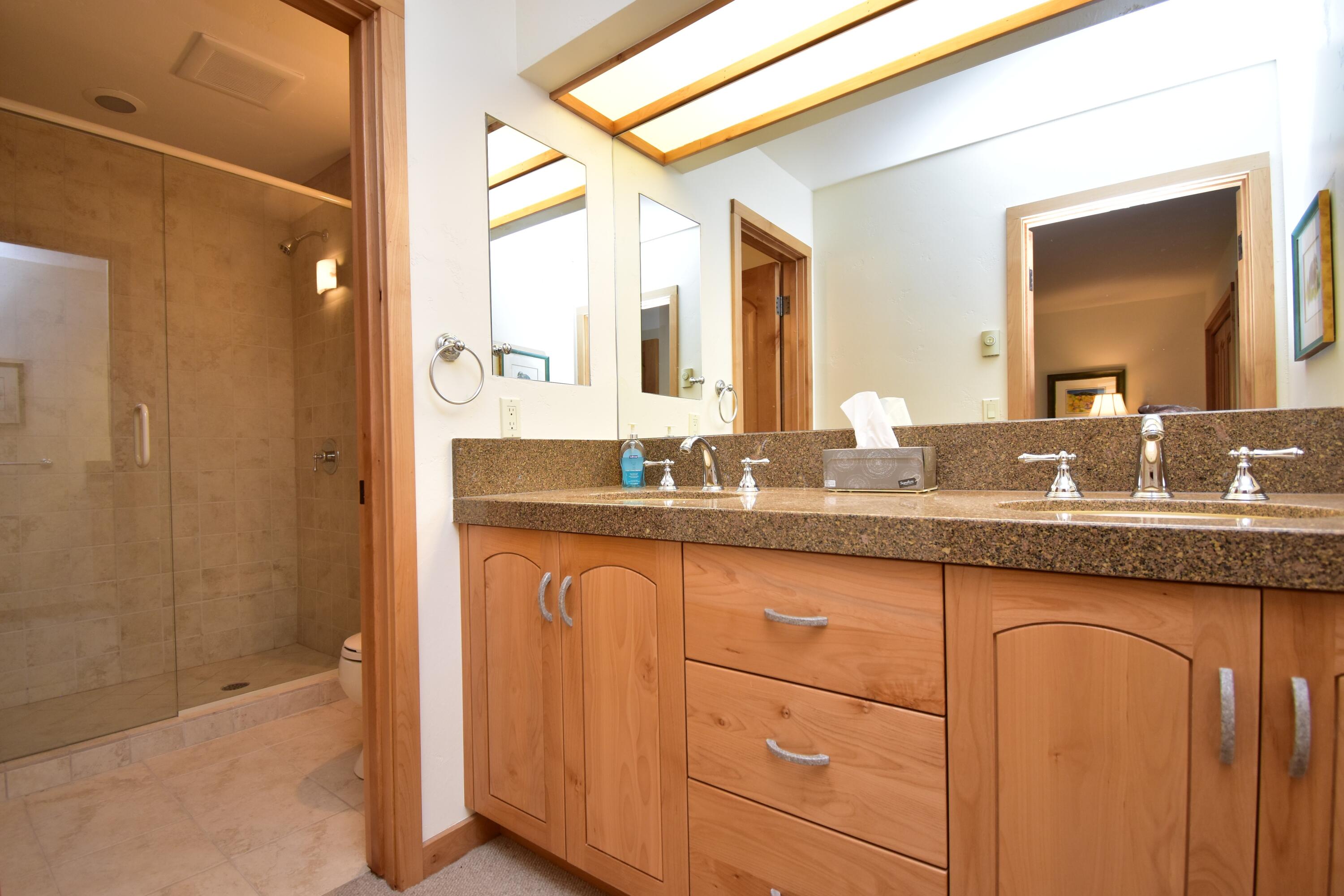 Sun Valley, Idaho 83353, United States, 5 Bedrooms Bedrooms, ,5 BathroomsBathrooms,Residential,Active,242677