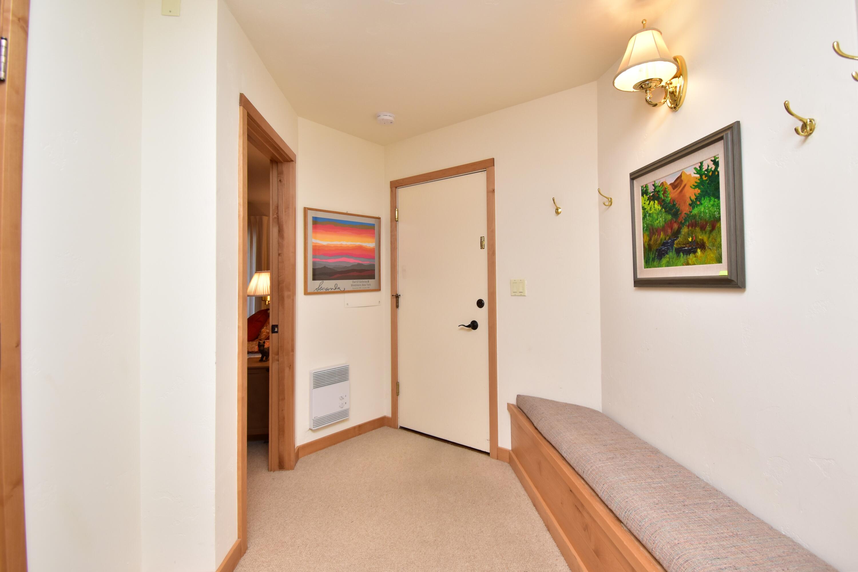 601 Hallway/Entry