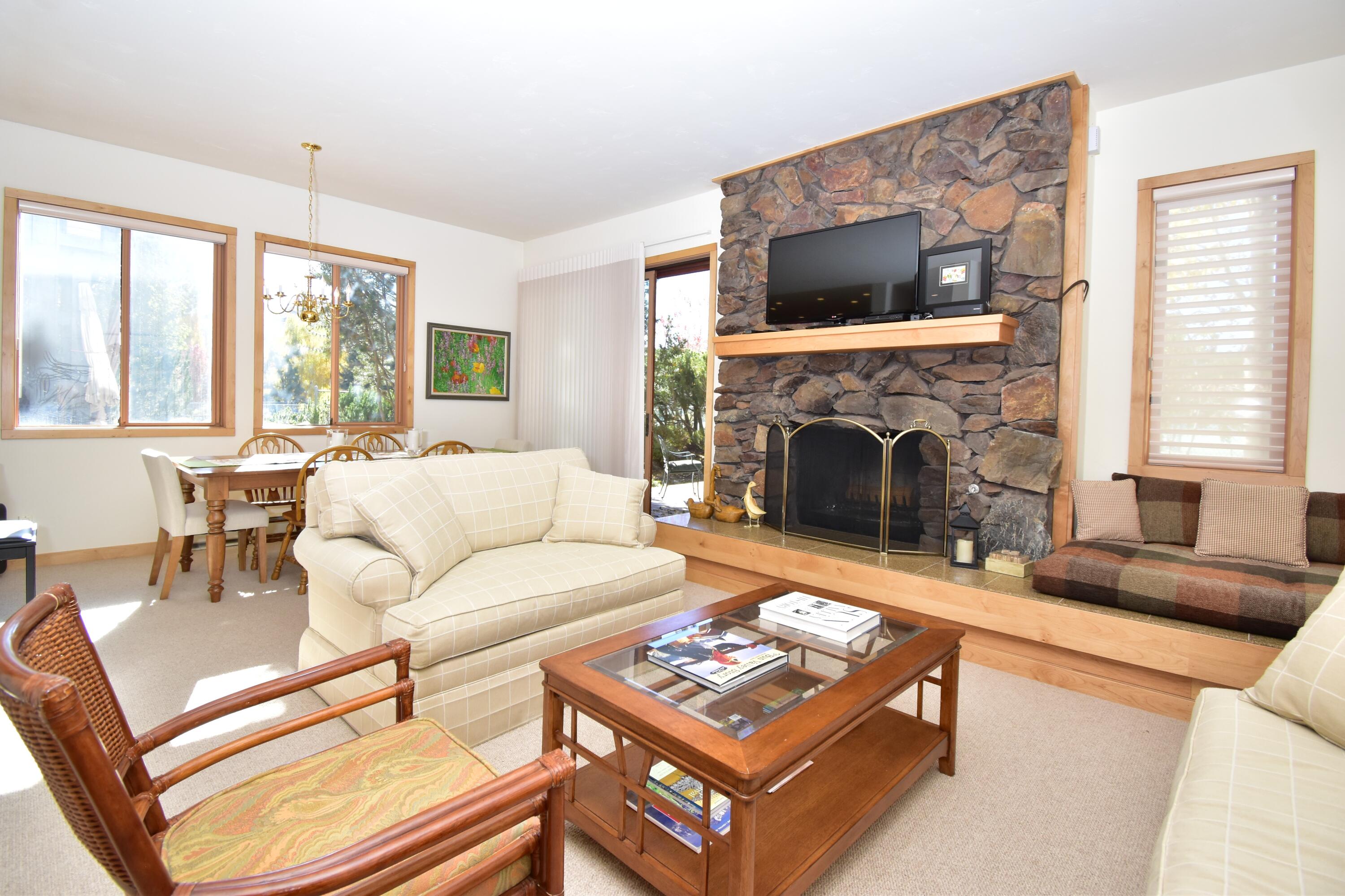 Sun Valley, Idaho 83353, United States, 5 Bedrooms Bedrooms, ,5 BathroomsBathrooms,Residential,Active,242677