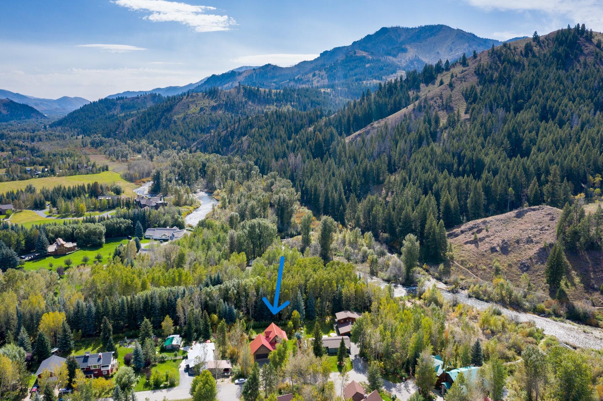 Blaine County, Idaho 83340, United States, 3 Bedrooms Bedrooms, ,3 BathroomsBathrooms,Residential,Pending,70211