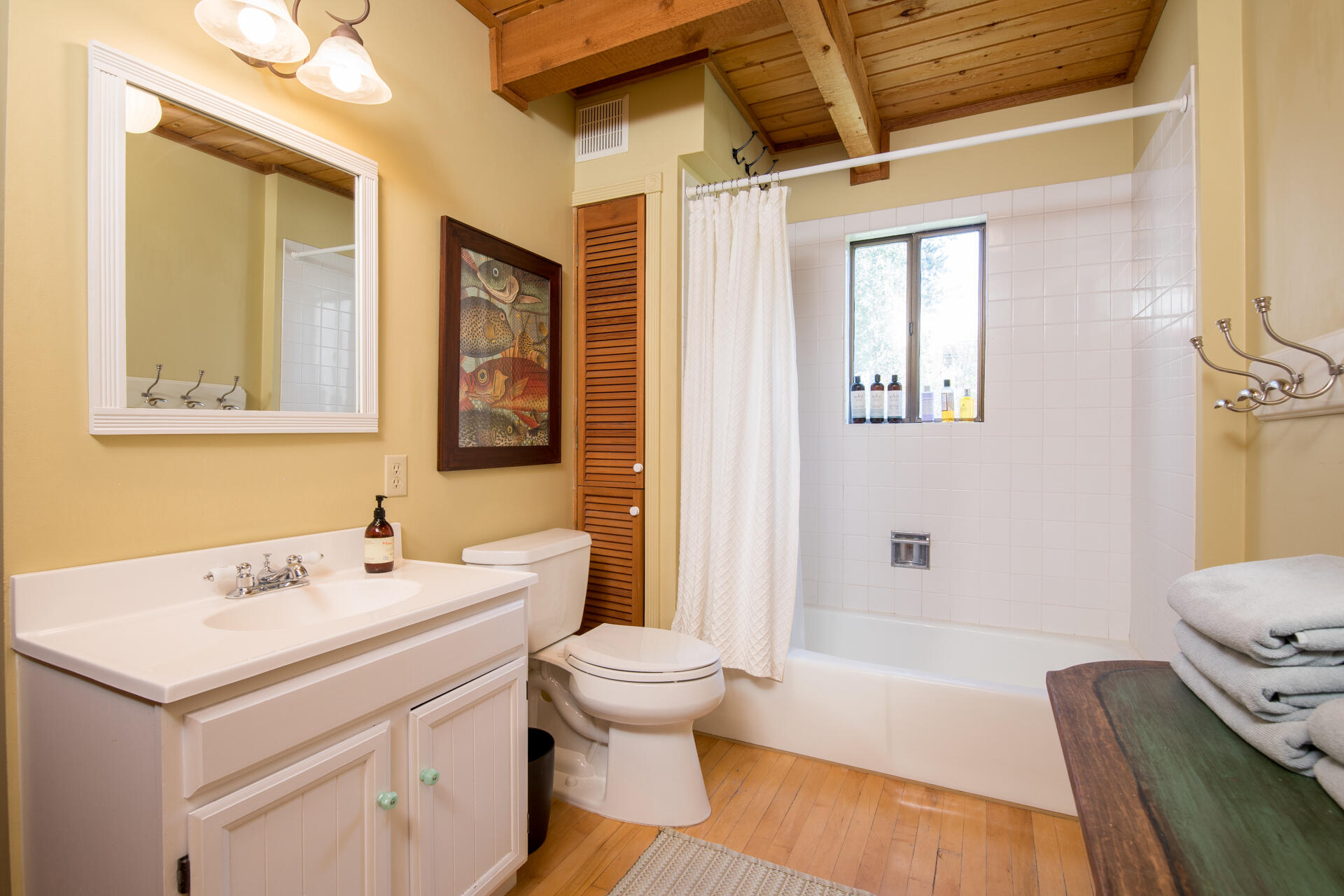 Blaine County, Idaho 83340, United States, 3 Bedrooms Bedrooms, ,3 BathroomsBathrooms,Residential,Pending,70211