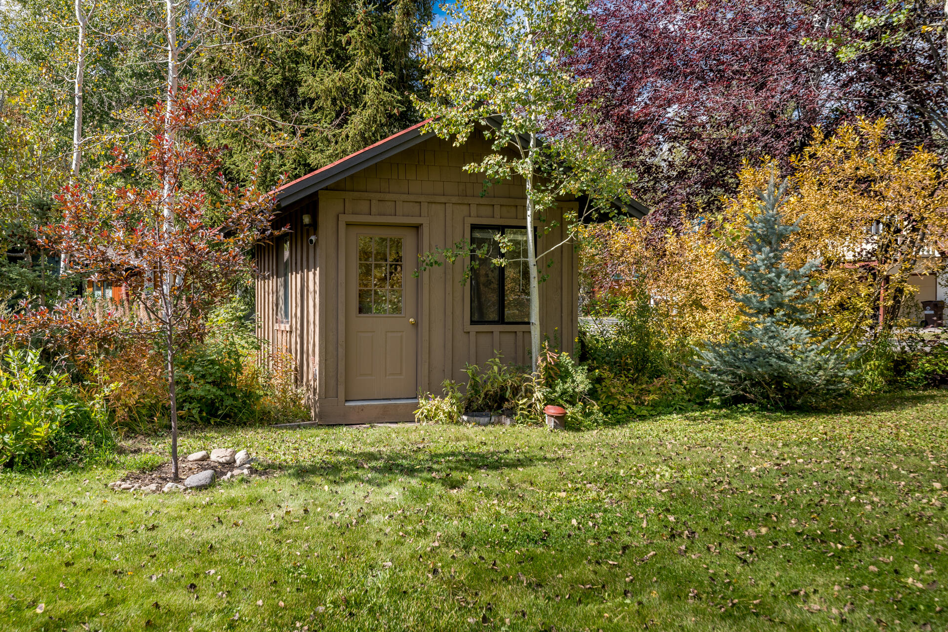 Blaine County, Idaho 83340, United States, 3 Bedrooms Bedrooms, ,3 BathroomsBathrooms,Residential,Pending,70211