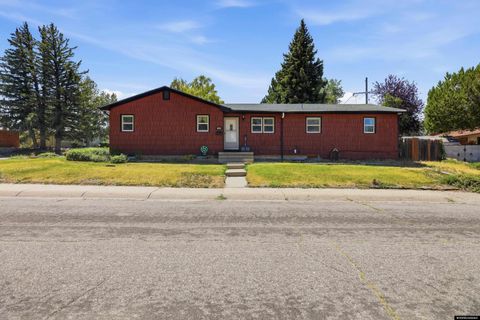 Photo of 1101 Alpine Drive, Casper, WY 82601 (MLS # 20263573)