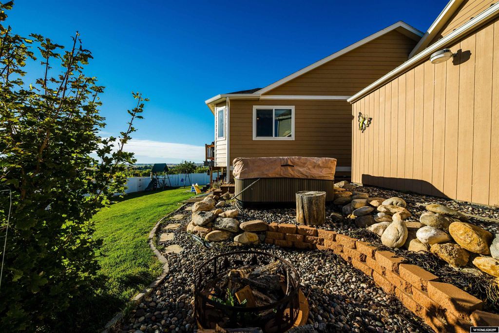 Photo of 158 White Tail Court, Buffalo, WY 82834 (MLS # 20255485)