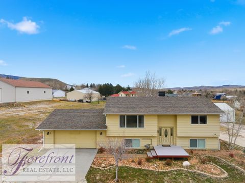 Photo of 4400 Westland Place, Casper, WY 82604 (MLS # 20262089)