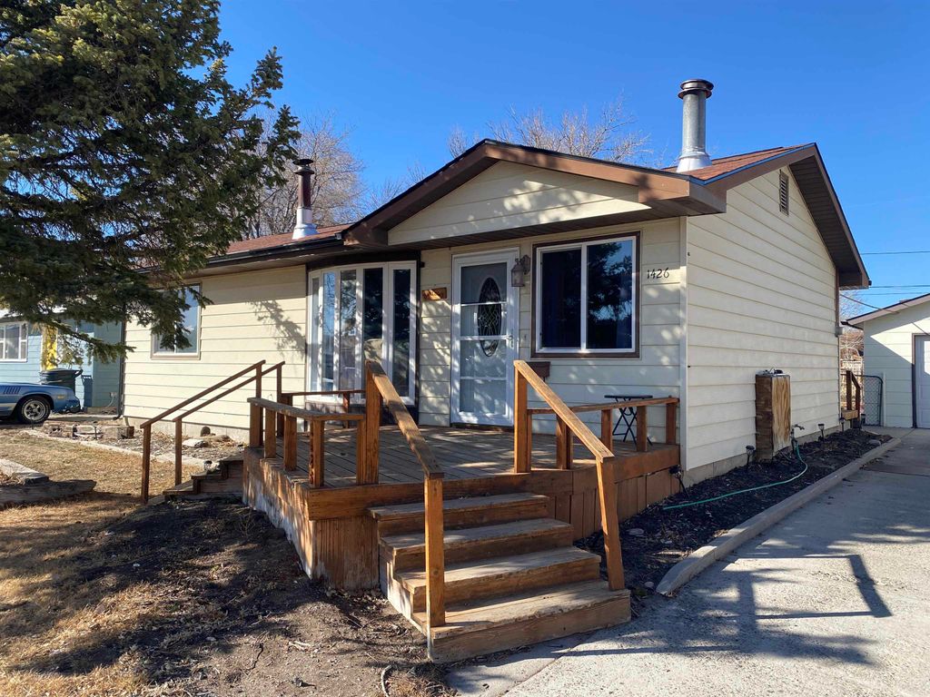 Photo of 1426 E Pershing Avenue, Riverton, WY 82501 (MLS # 20260990)