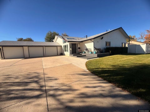 Photo of 500 Cascade Street, Lander, WY 82501 (MLS # 20265202)