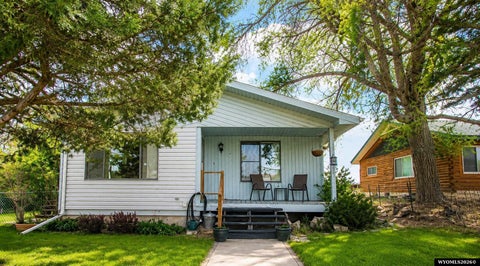 Photo of 735 Mondell Street, Thermopolis, WY 82443 (MLS # 20262018)