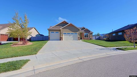 Photo of 2793 Croydon Drive, Casper, WY 82609 (MLS # 20256203)