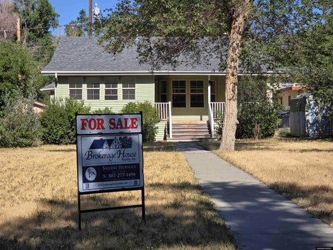 Photo of 1323 S Elm, Casper, WY 82601 (MLS # 20263584)