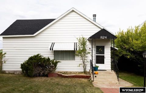 Photo of 824 Lombard St St, Evanston, WY 82930 (MLS # 20255926)