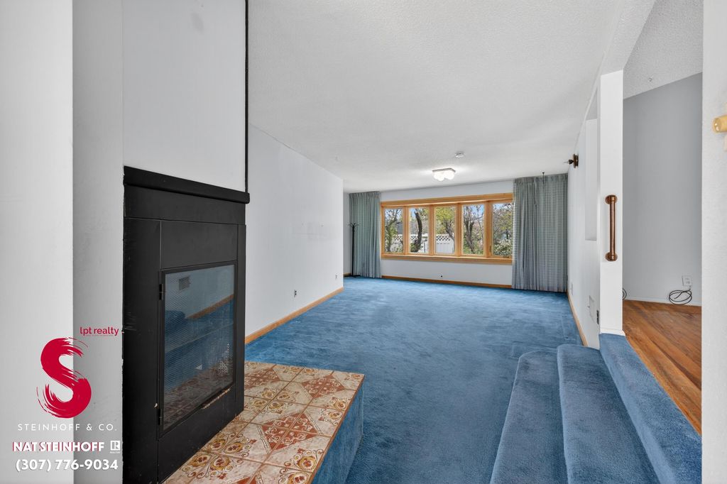 Photo of 2705 E 11th St, Casper, WY 82609 (MLS # 20262205)