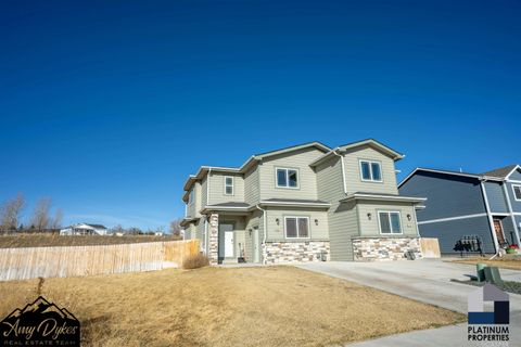 Photo of 680 Badger Ln, Mills, WY 82644 (MLS # 20261349)