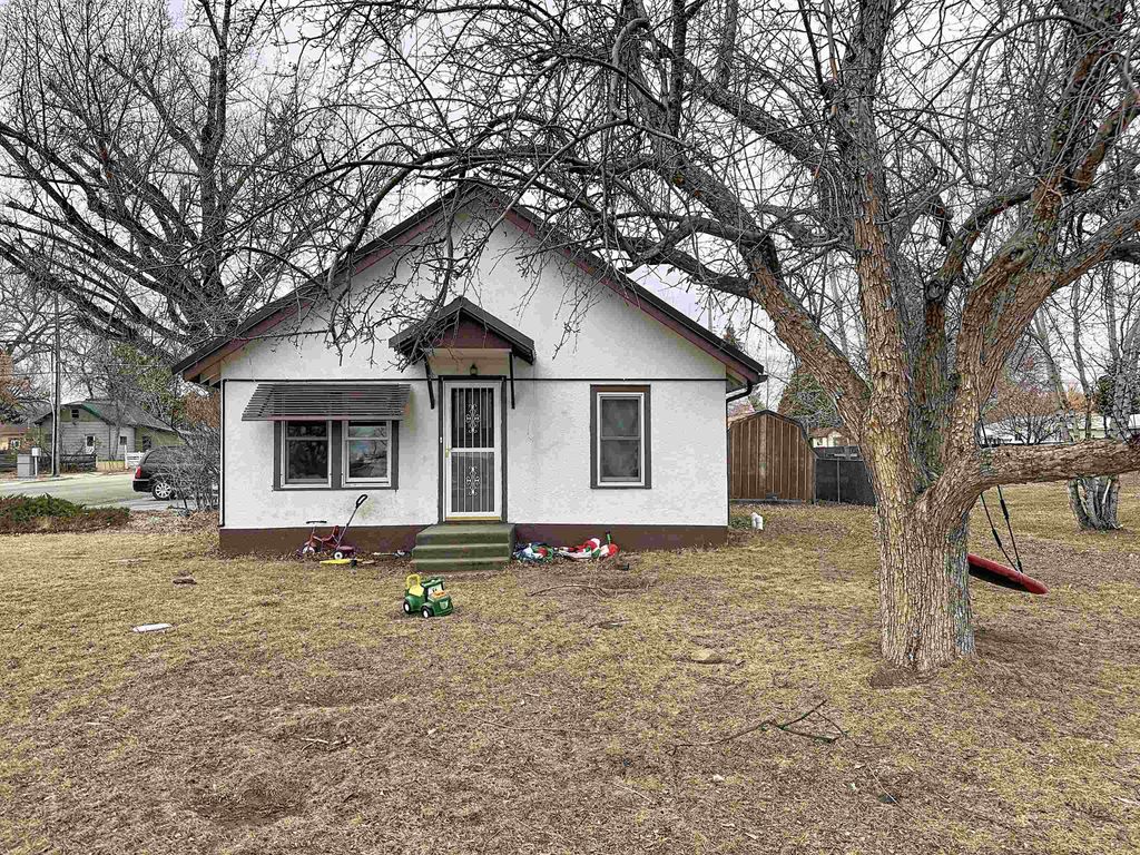 Photo of 710 N Burritt Ave, Buffalo, WY 82834 (MLS # 20260906)