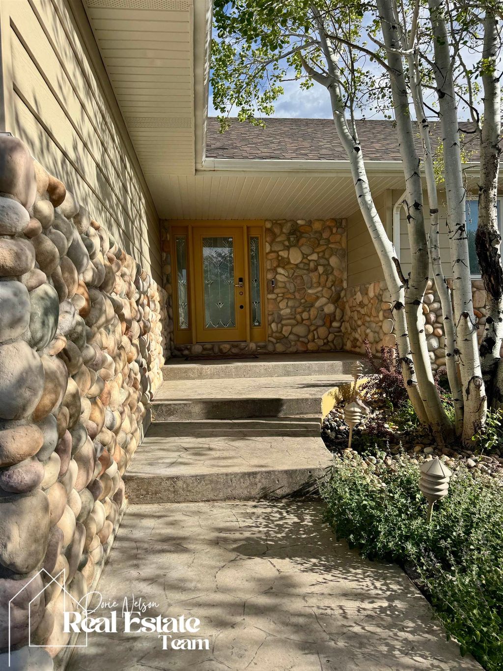 Photo of 1421 W 60th Street, Casper, WY 82601 (MLS # 20262234)
