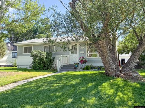Photo of 521 N 16th E. ST, Riverton, WY 82501 (MLS # 20263328)