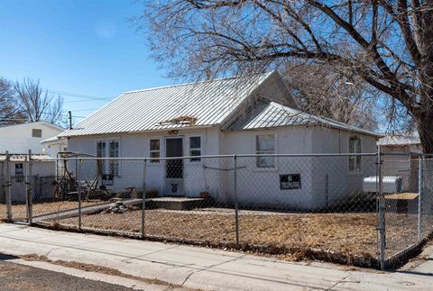 Photo of 1123 E Washington Ave, Riverton, WY 82501 (MLS # 20261382)