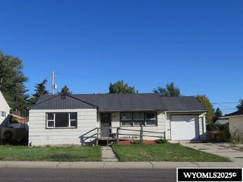 Photo of 2854 E 12th Street, Casper, WY 82609 (MLS # 20255912)