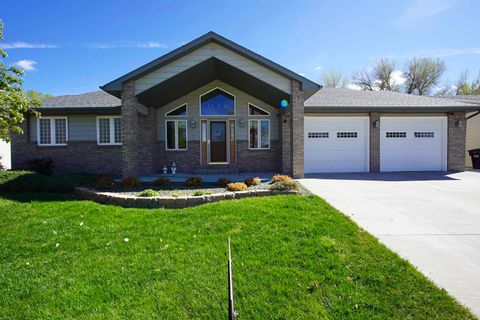 Photo of 123 Riverbend Road, Casper, WY 82604 (MLS # 20262133)