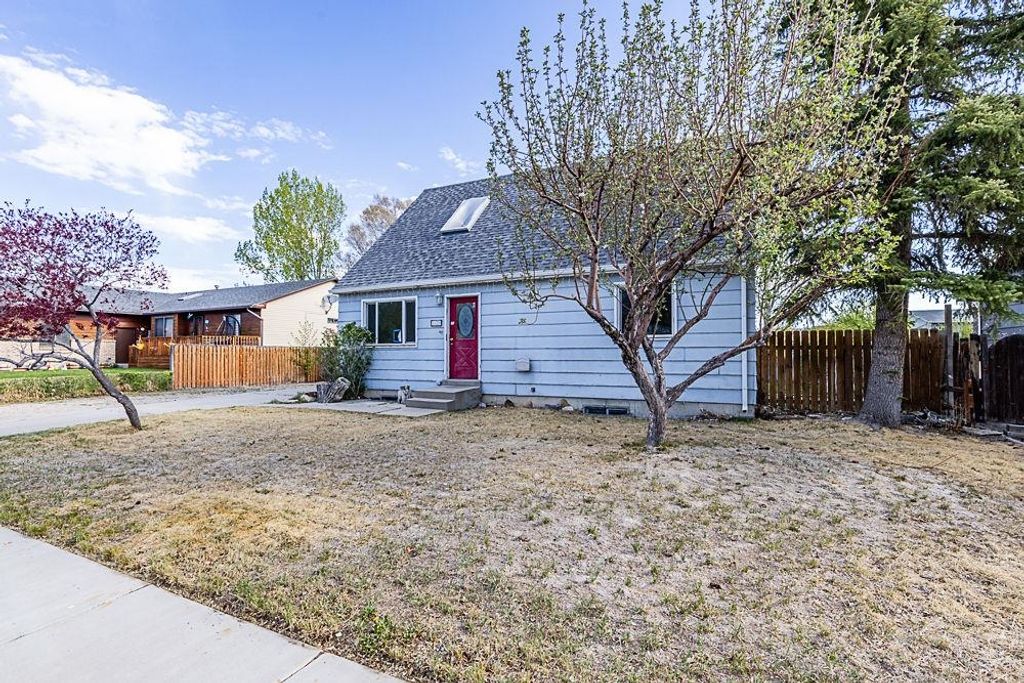 Photo of 1625 E Teton Boulevard, Green River, WY 82935 (MLS # 20262264)