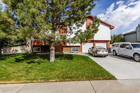 Photo of 800 Madison Drive, Rock Springs, WY 82901 (MLS # 20262506)