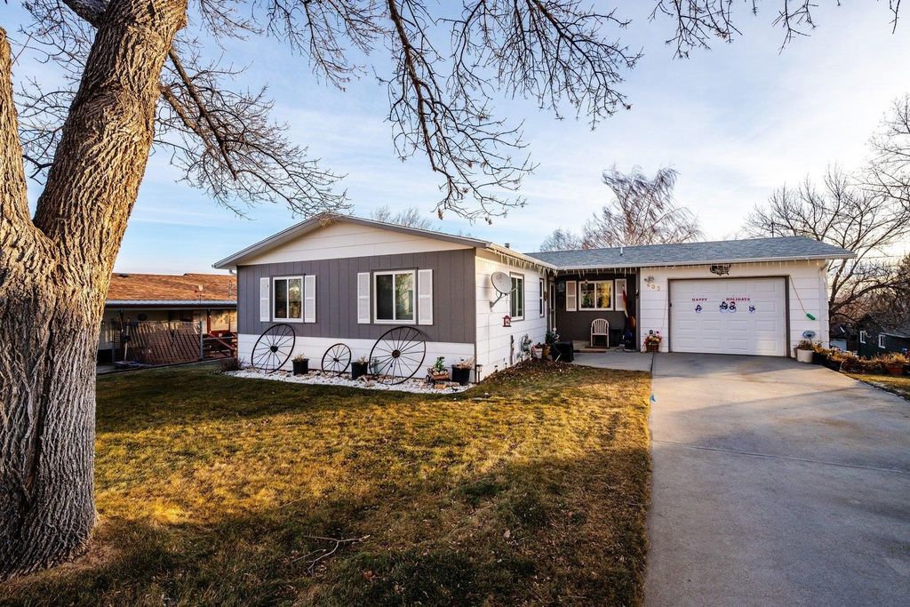 Photo of 603 Kearney Avenue, Buffalo, WY 82834 (MLS # 20260337)
