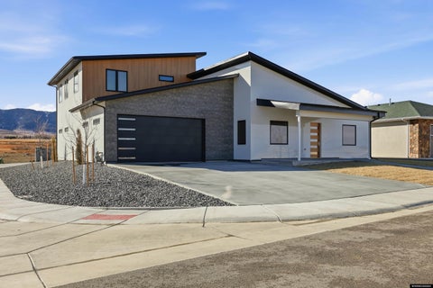 Photo of 3119 Palmer Drive, Casper, WY 82601 (MLS # 20260748)