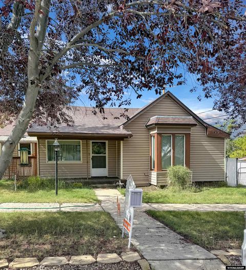 Photo of 228 13th Street St, Evanston, WY 82930 (MLS # 20254949)