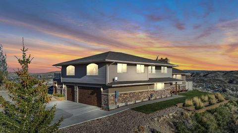Photo of 1113 Hilltop Dr, Rock Springs, WY 82901 (MLS # 20262344)