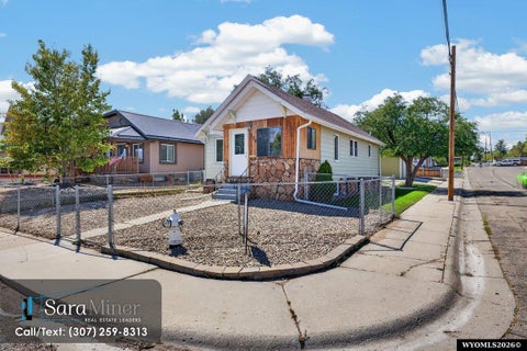 Photo of 1330 S Jackson Street, Casper, WY 82601 (MLS # 20264283)