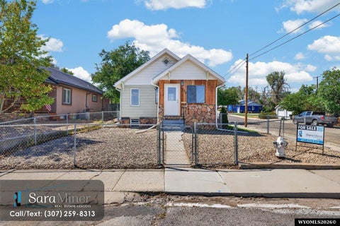Photo of 1330 S Jackson Street, Casper, WY 82601 (MLS # 20264283)
