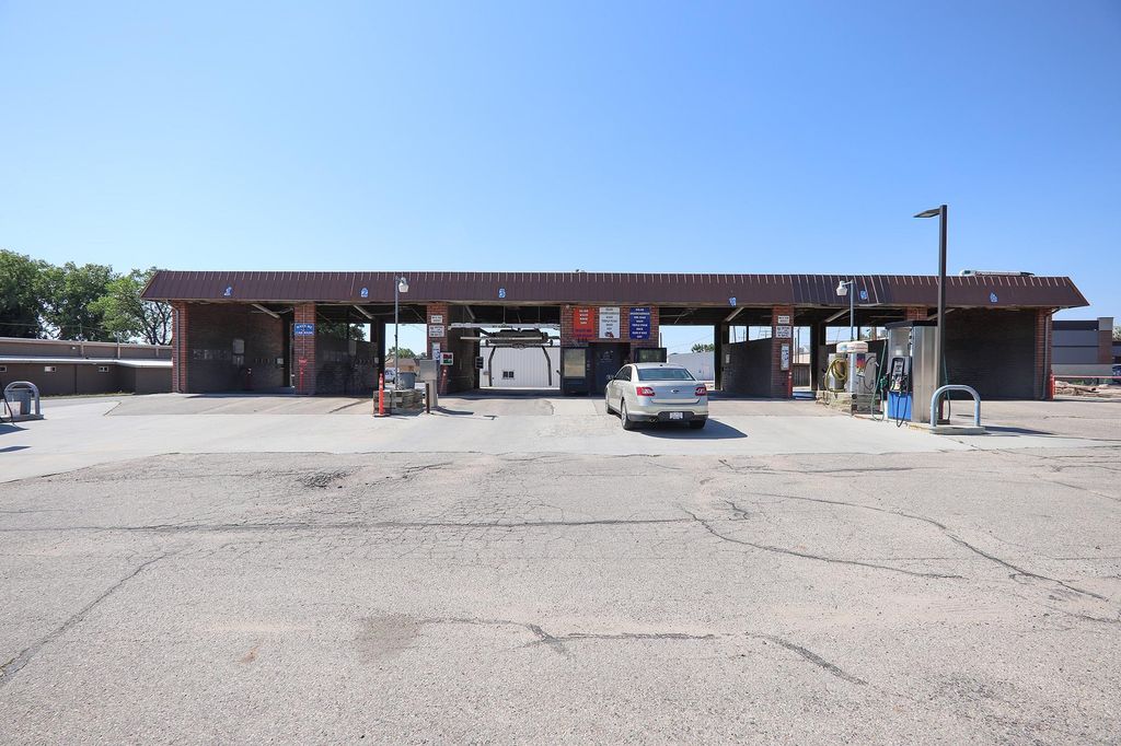 Photo of 865 Fort Street, Buffalo, WY 82834 (MLS # 20260151)