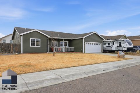 Photo of 776 Reshaw Cir, Evansville, WY 82636 (MLS # 20261314)
