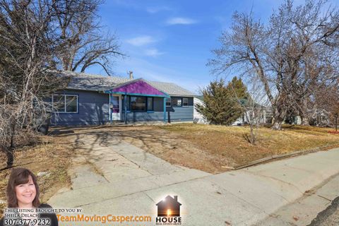 Photo of 160 N Montana Avenue, Casper, WY 82609 (MLS # 20260989)