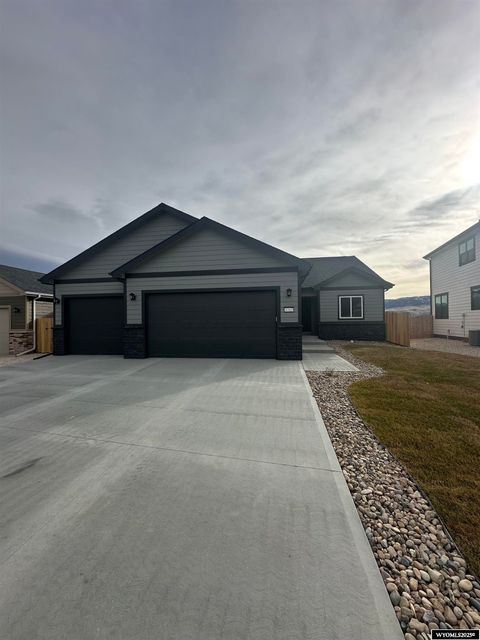 Photo of 4763 Buffalo Meadows Way, Mills, WY 82604 (MLS # 20256473)