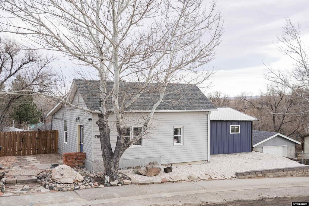Photo of 710 S 5th St, Glenrock, WY 82637 (MLS # 20256553)