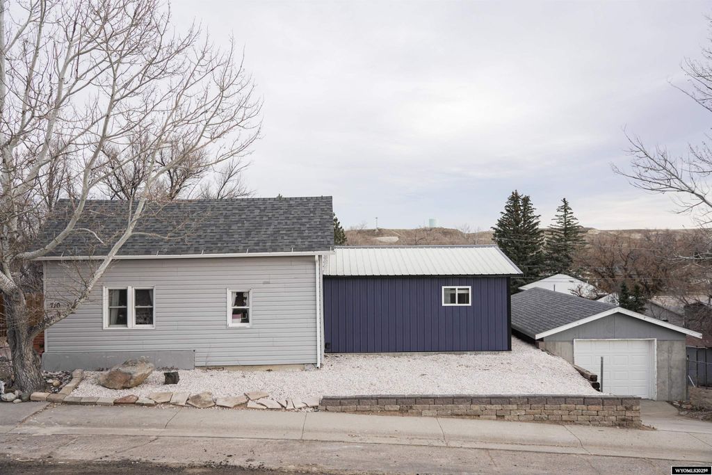 Photo of 710 S 5th St, Glenrock, WY 82637 (MLS # 20256553)