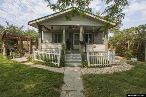 Photo of 1342 S Cottonwood St, Casper, WY 82604 (MLS # 20263919)