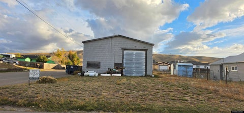 Photo of 702 W Miller, Rawlins, WY 82301 (MLS # 20265314)