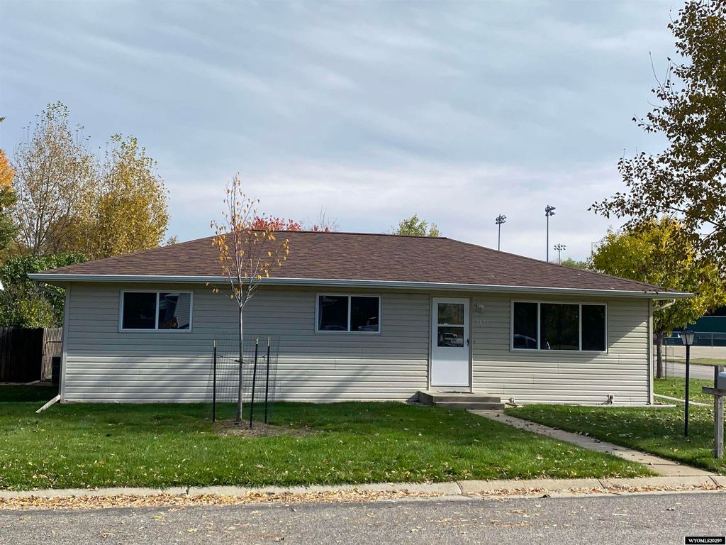 Photo of 1805 Kennedy St, Sheridan, WY 82801 (MLS # 20255568)